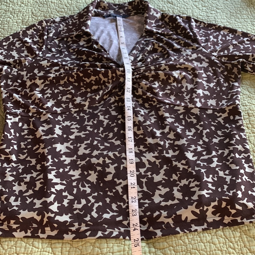 Chadwicks V-neck Top * 1X - Picture 10 of 12